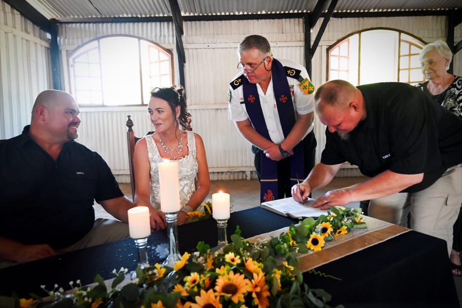 Wedding ceremony by Dr. Gerrit Rademeyer in Citrusdal